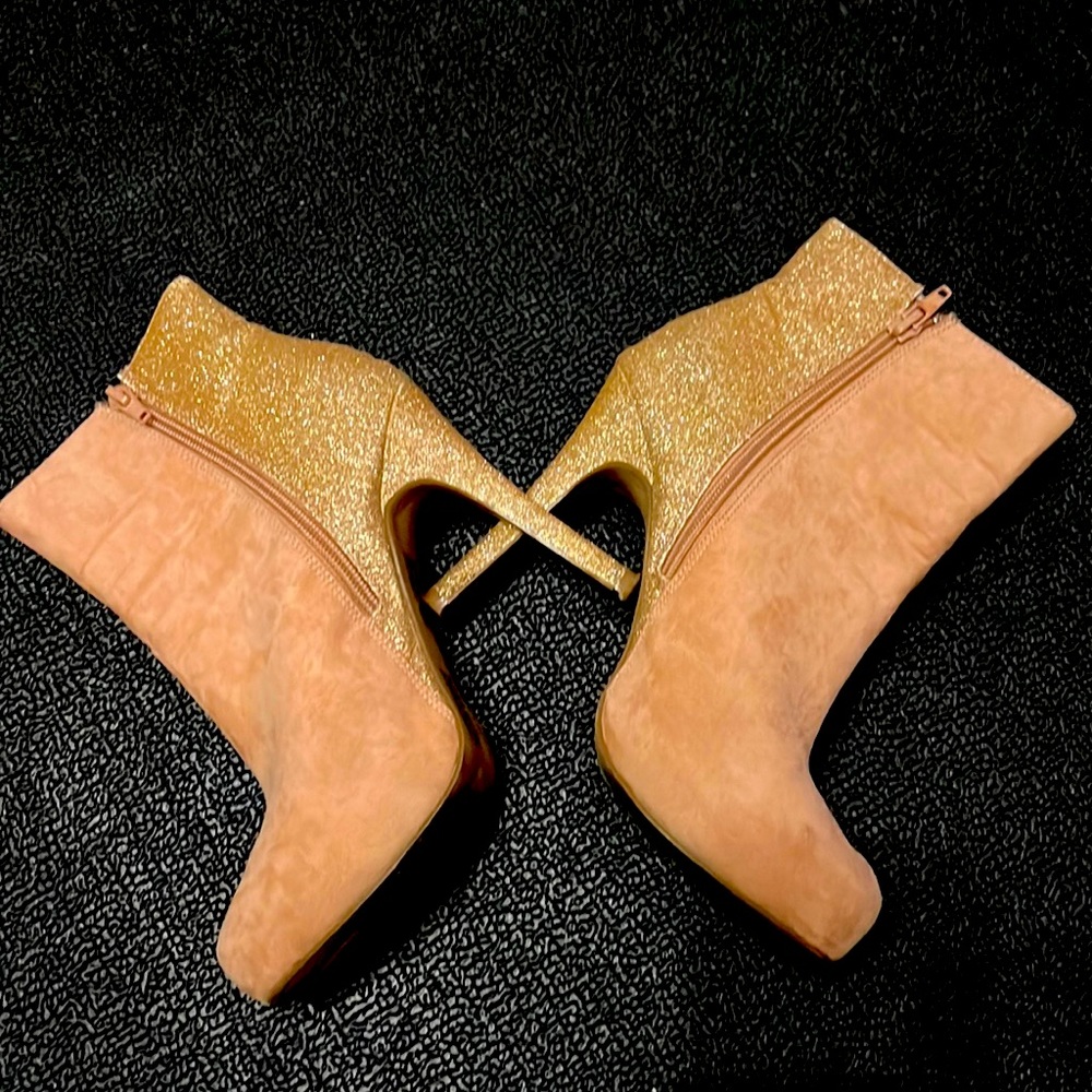 Coral and gold bootie.  Cutie